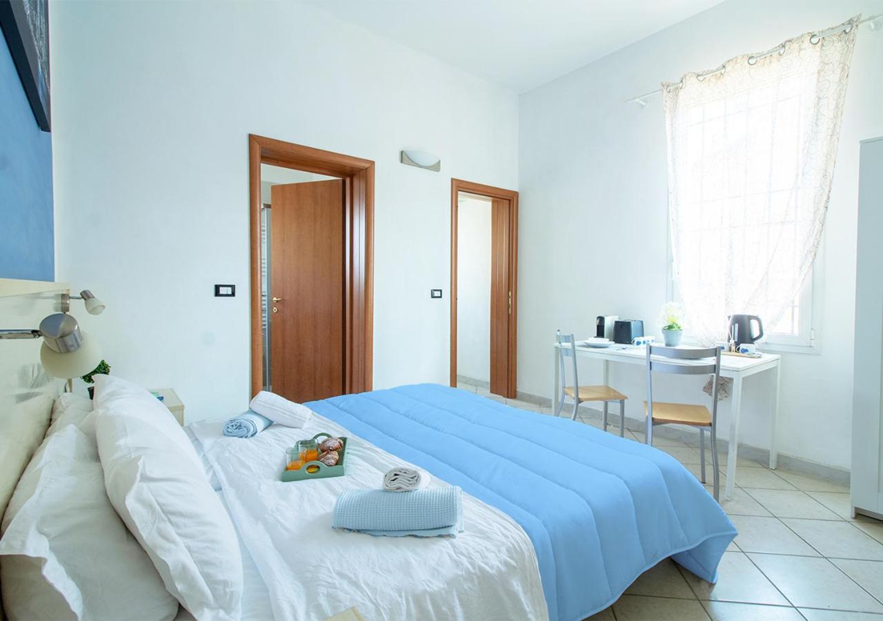Athena Rooms - Parcheggio Privato ボローニャ エクステリア 写真