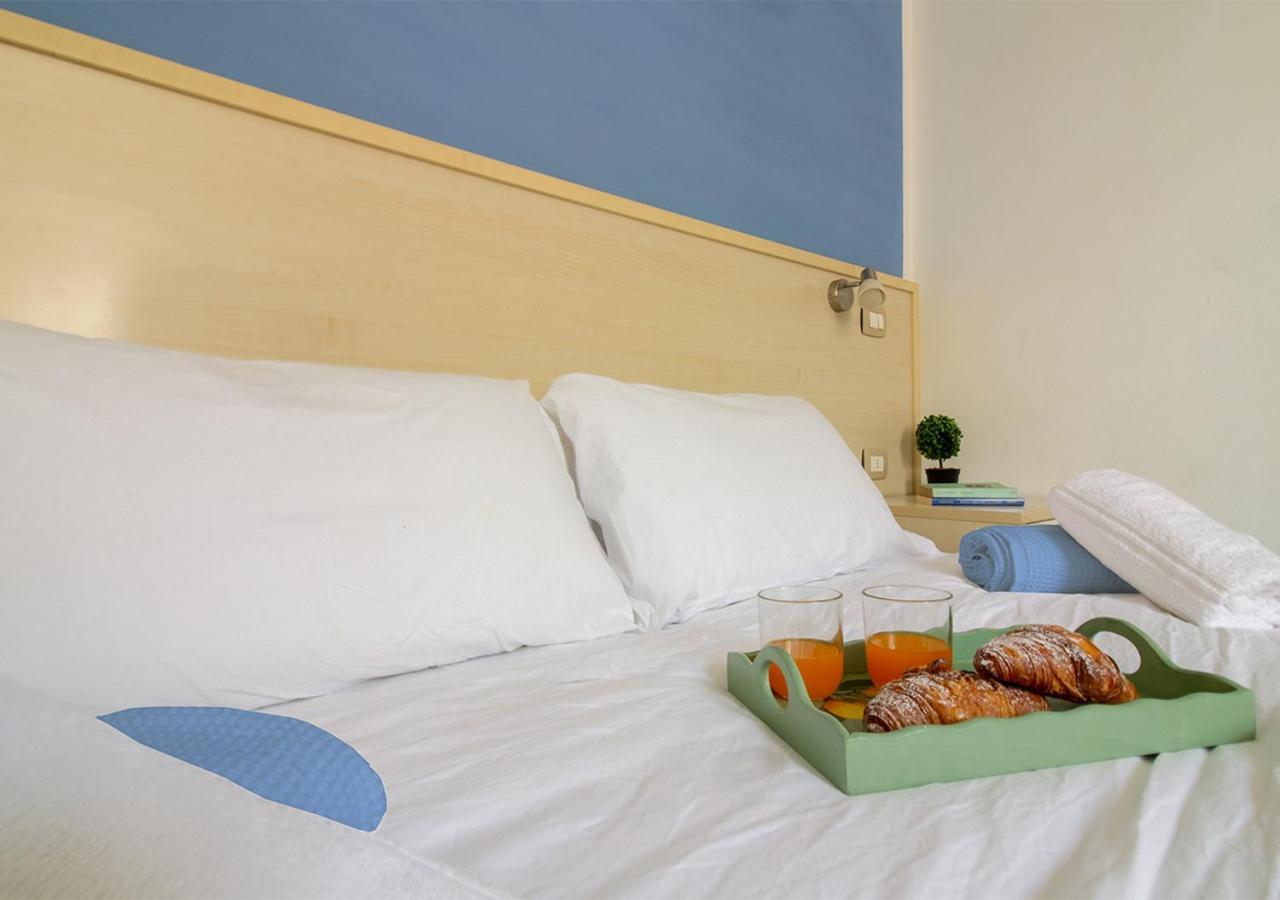Athena Rooms - Parcheggio Privato ボローニャ エクステリア 写真